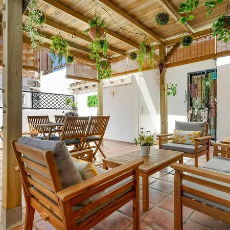 Encantador Piso Andaluz En * Benalmádena