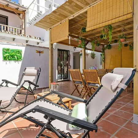 Encantador Piso Andaluz En * Benalmádena